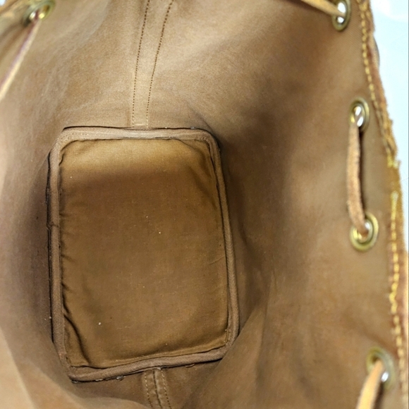 Louis Vuitton Noe Bucket Bag in Monogram Canvas and Leather - Picture 14 of 15